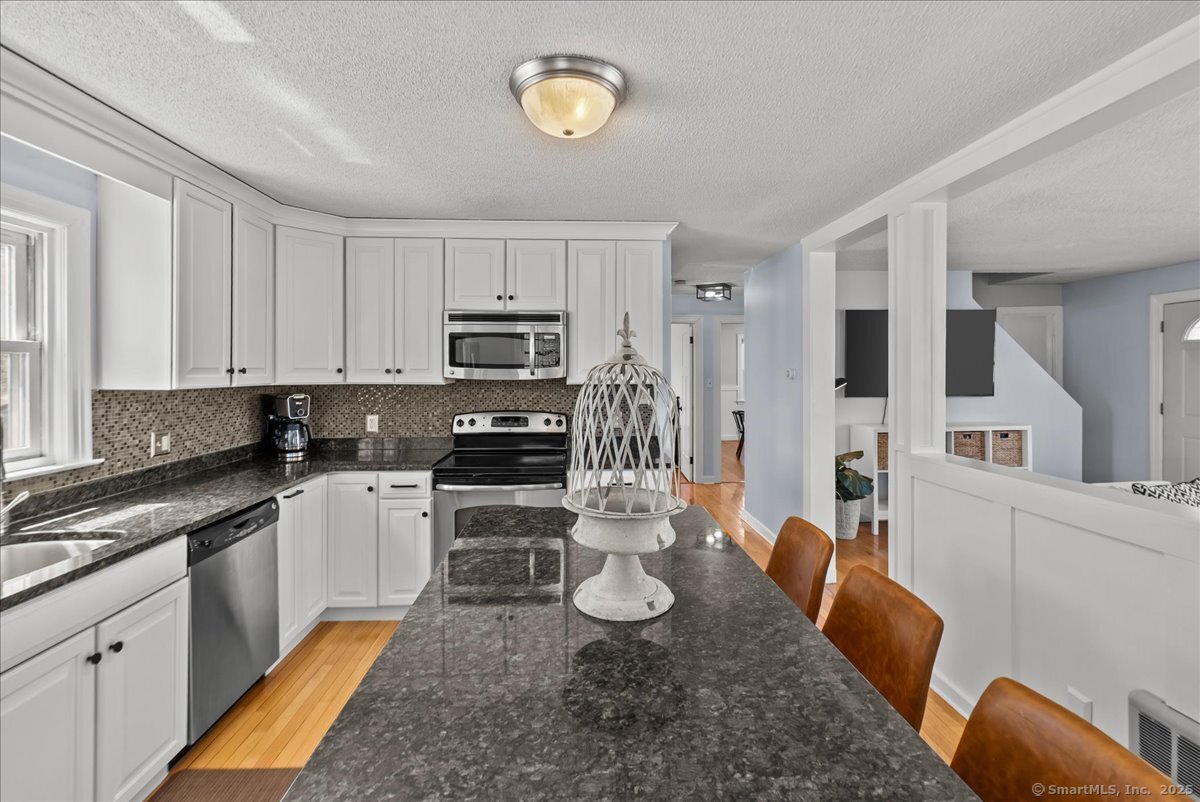 37 Green Street, Wallingford, Connecticut image 10