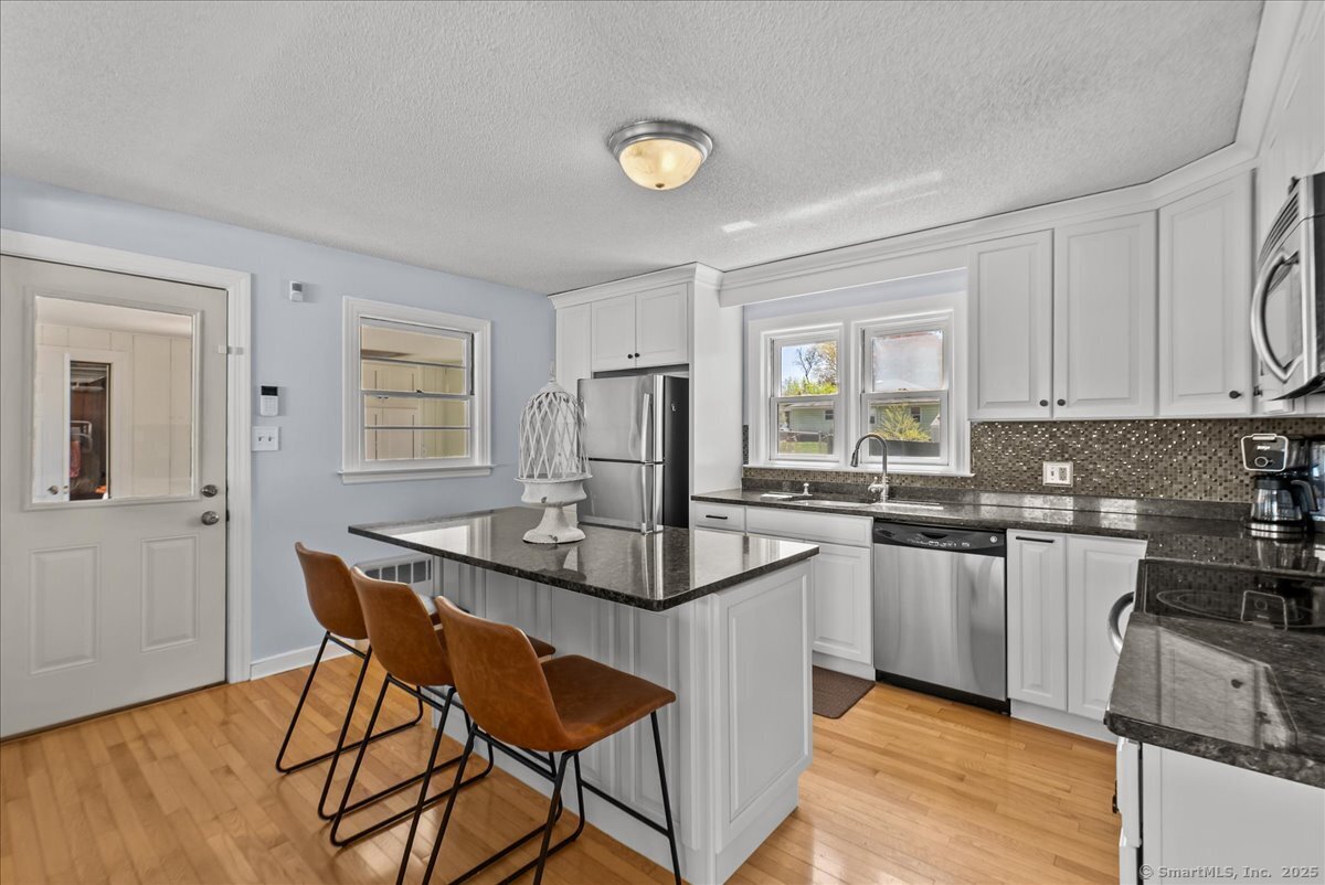 37 Green Street, Wallingford, Connecticut image 9