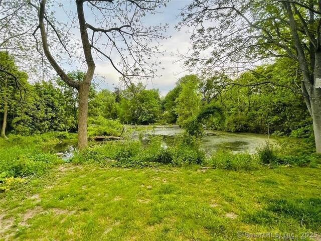 Middletown, Connecticut 06457, United States, 2 Bedrooms Bedrooms, ,2 BathroomsBathrooms,Residential,Active,194399