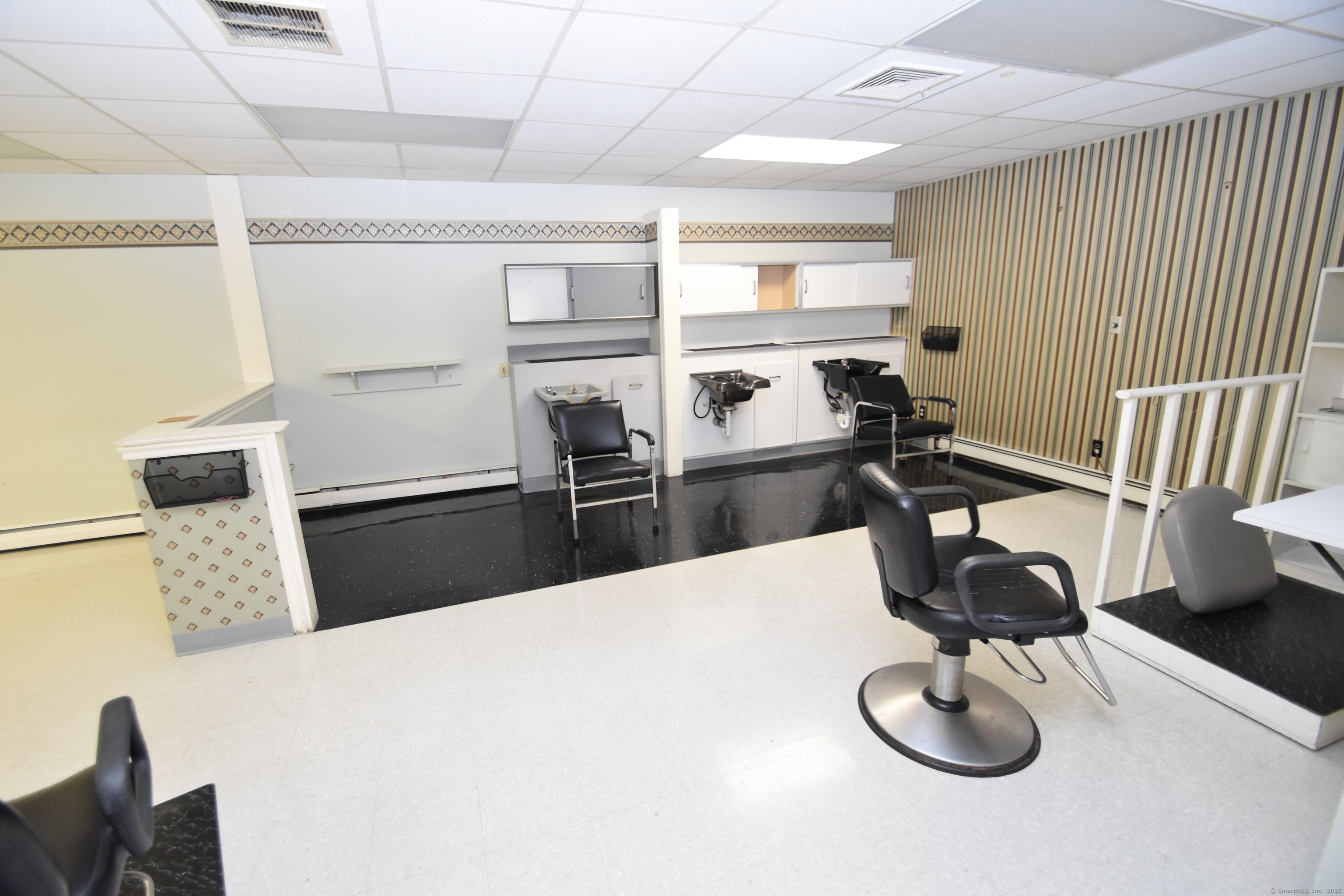 903 Hartford Turnpike