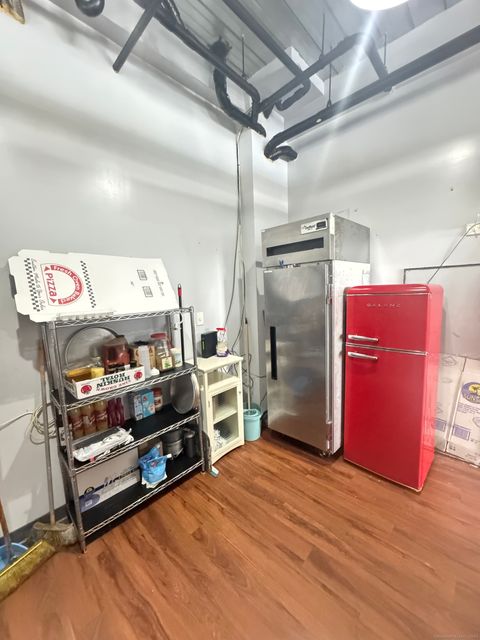 Tiny photo for Madeira Cafe Fairfield Avenue #295, Bridgeport, CT 06604 (MLS # 24154389)