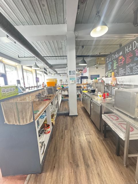 Tiny photo for Madeira Cafe Fairfield Avenue #295, Bridgeport, CT 06604 (MLS # 24154389)