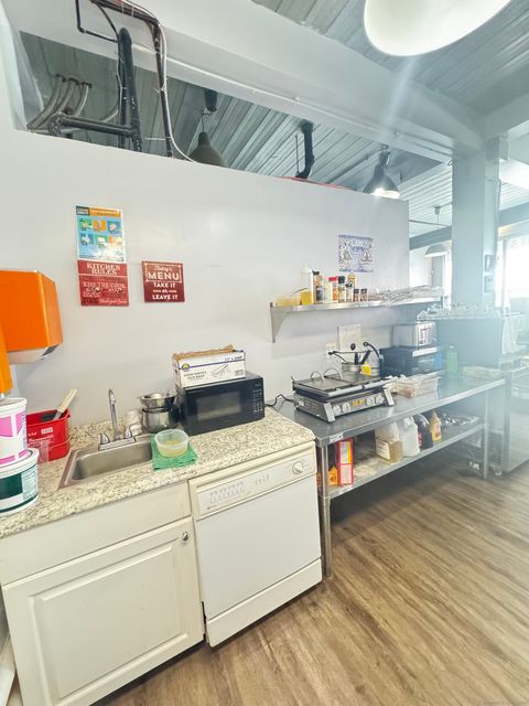 Tiny photo for Madeira Cafe Fairfield Avenue #295, Bridgeport, CT 06604 (MLS # 24154389)