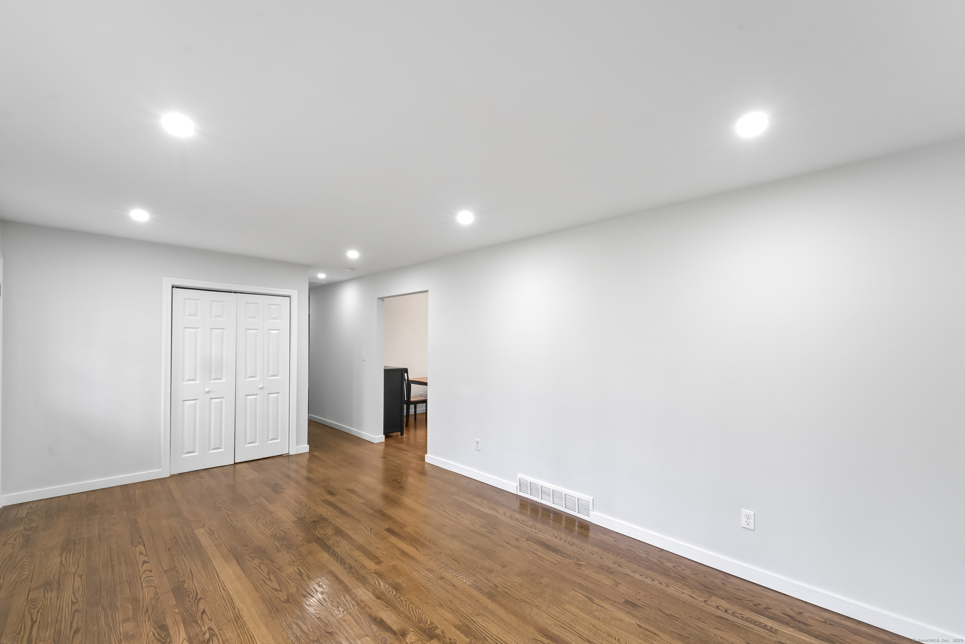 27 Wieting Road, New Milford, Connecticut image 5