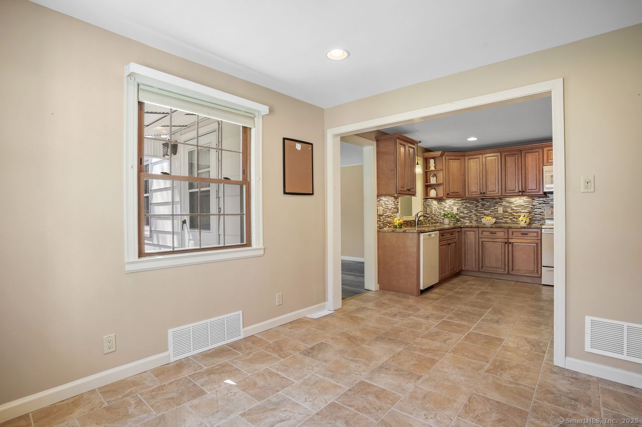 94 Candee Hill Road, Watertown, Connecticut image 11