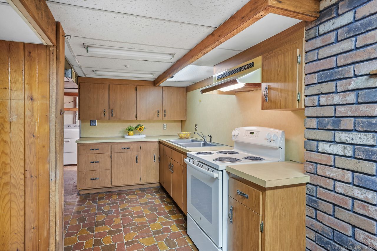 94 Candee Hill Road, Watertown, Connecticut image 29