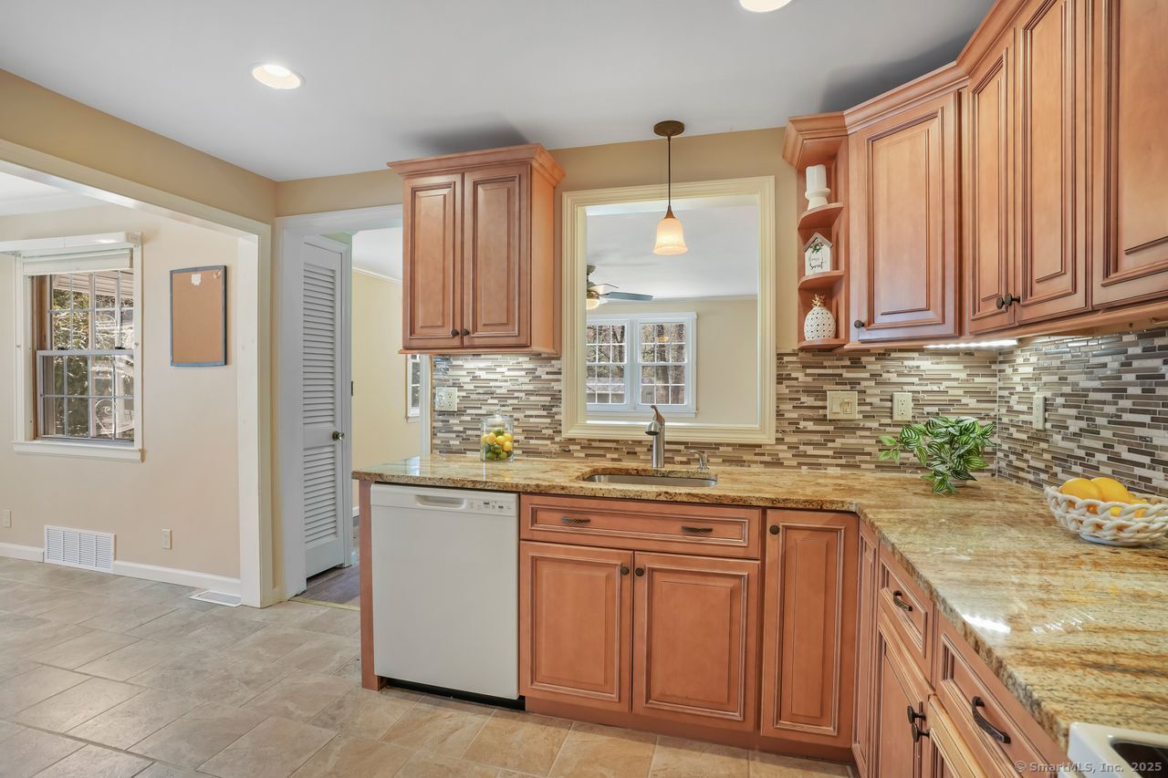 94 Candee Hill Road, Watertown, Connecticut image 13