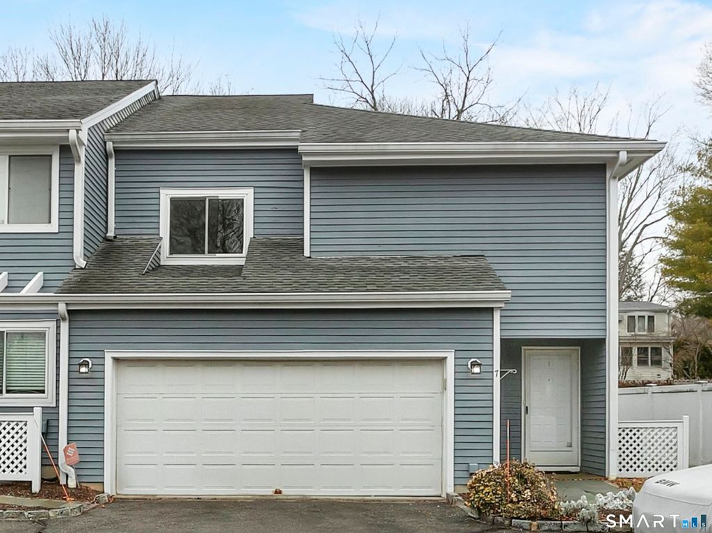 Photo of 1230 Hope Street #APT 7, Stamford, CT 06907 (MLS # 24149684)