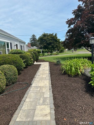 54 RANDALL DR, TRUMBULL, CT 06611 - Image 0bd2bdf6aab29f6bae45dce95a2ed3f5/1313280433