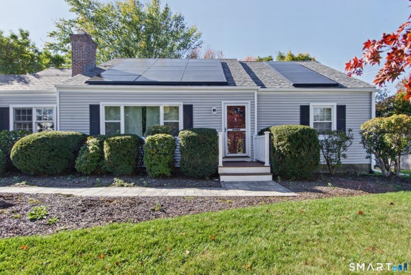 54 RANDALL DR, TRUMBULL, CT 06611 - Image 0bd2bdf6aab29f6bae45dce95a2ed3f5/3644010054