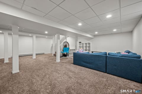 Tiny photo for 4 Windsor Court, Farmington, CT 06032 (MLS # 24189163)