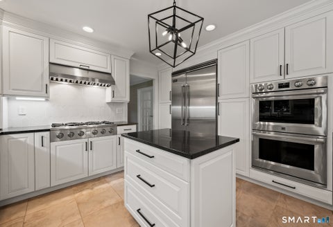 Tiny photo for 4 Windsor Court, Farmington, CT 06032 (MLS # 24189163)