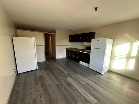 Multifamily For Rent - 1660 E Main Street #5H<br/> Waterbury, CT 06705