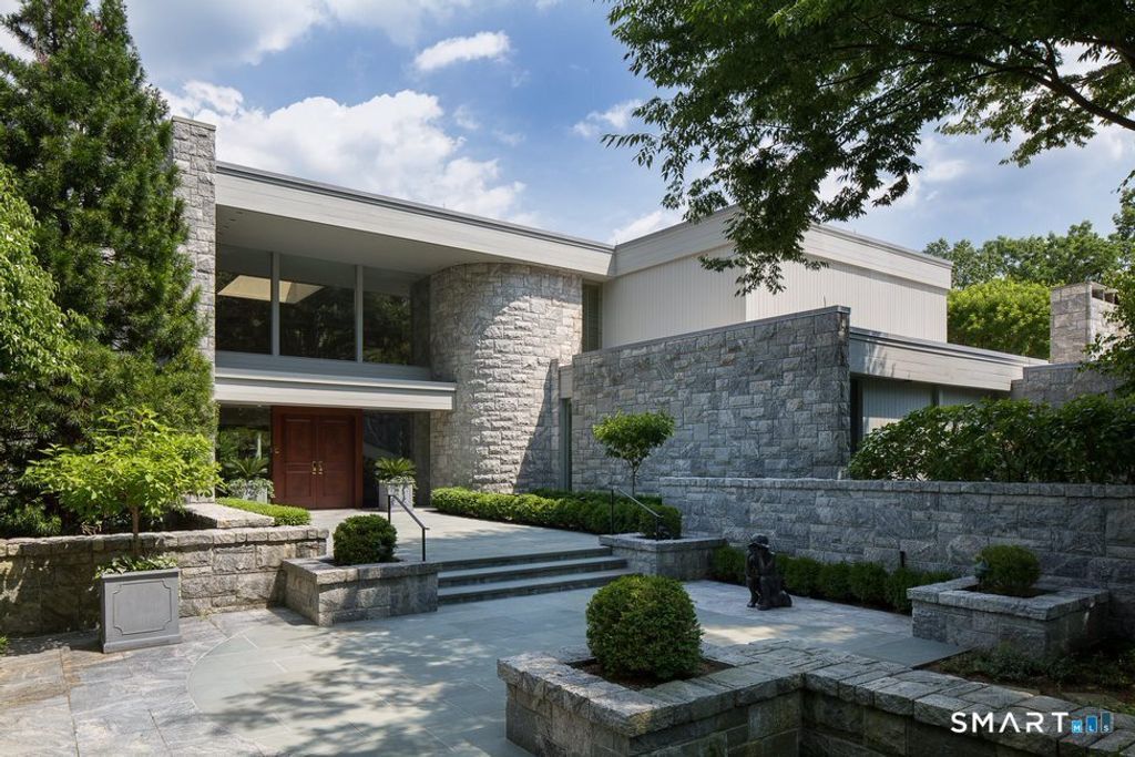 Photo of 38 Partridge Hollow Road, Greenwich, CT 06831 (MLS # 24164139)