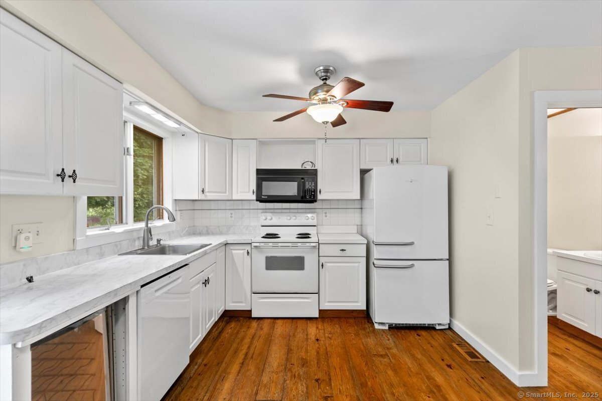 2480 Whitney Avenue #30, Hamden, Connecticut image 9