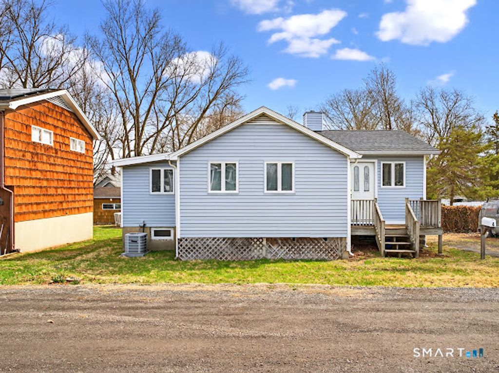 Photo of 4 Springdale Court, Norwalk, CT 06850 (MLS # 24163752)
