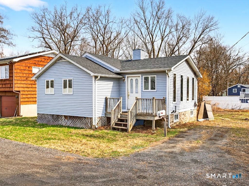 Photo of 4 Springdale Court, Norwalk, CT 06850 (MLS # 24163752)