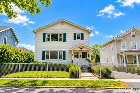 Multifamily For Rent - 326 Grovers Avenue<br/> Fairfield County, Bridgeport, CT 06605