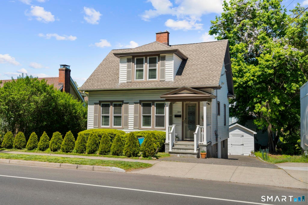 Photo of 324 Villa Avenue, Fairfield, CT 06825 (MLS # 24175111)