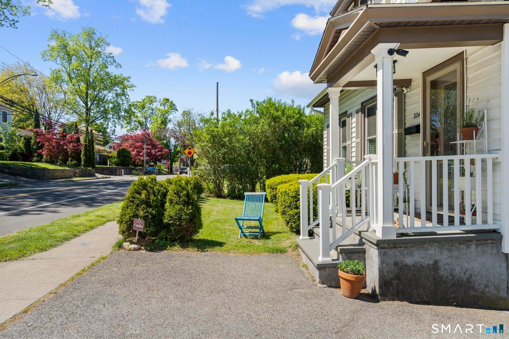 Photo of 324 Villa Avenue, Fairfield, CT 06825 (MLS # 24175111)
