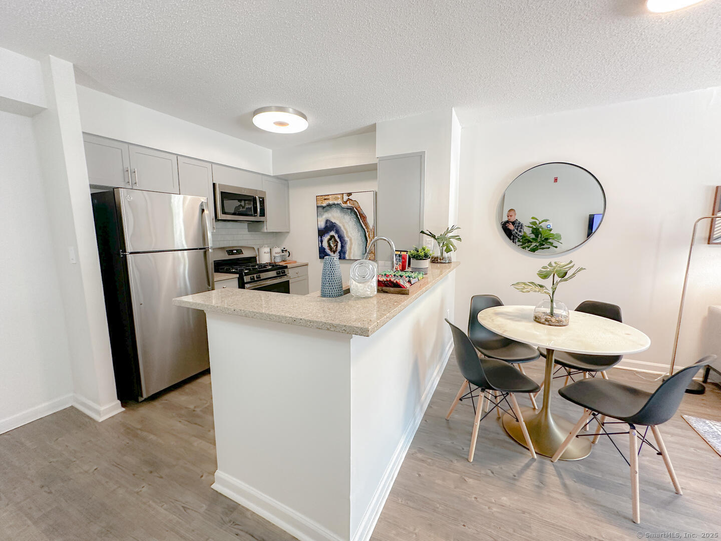 Rental Property at Forest Street 1104, Stamford, Connecticut - Bedrooms: 2 
Bathrooms: 1 
Rooms: 3  - $2,747 MO.