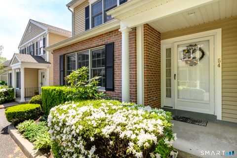Tiny photo for 54 Redspire Court #54, Trumbull, CT 06611 (MLS # 24173812)