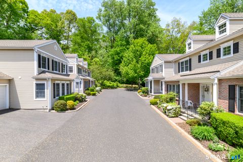Tiny photo for 54 Redspire Court #54, Trumbull, CT 06611 (MLS # 24173812)