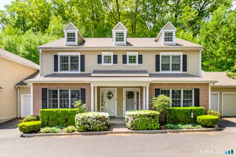 Tiny photo for 54 Redspire Court #54, Trumbull, CT 06611 (MLS # 24173812)
