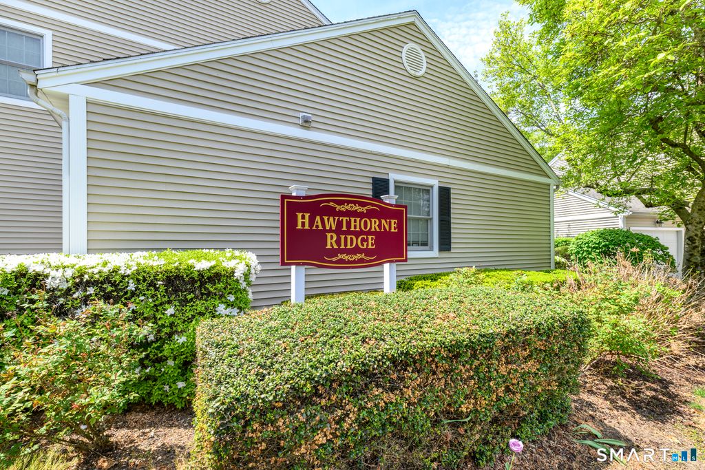 Photo of 54 Redspire Court #54, Trumbull, CT 06611 (MLS # 24173812)