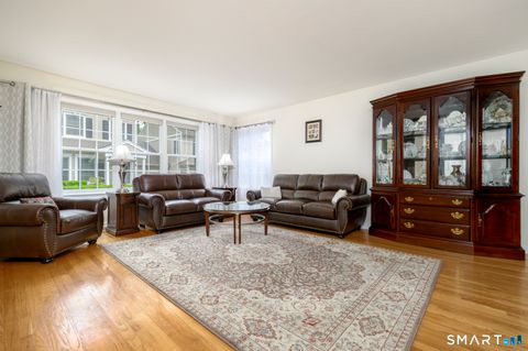 Tiny photo for 54 Redspire Court #54, Trumbull, CT 06611 (MLS # 24173812)