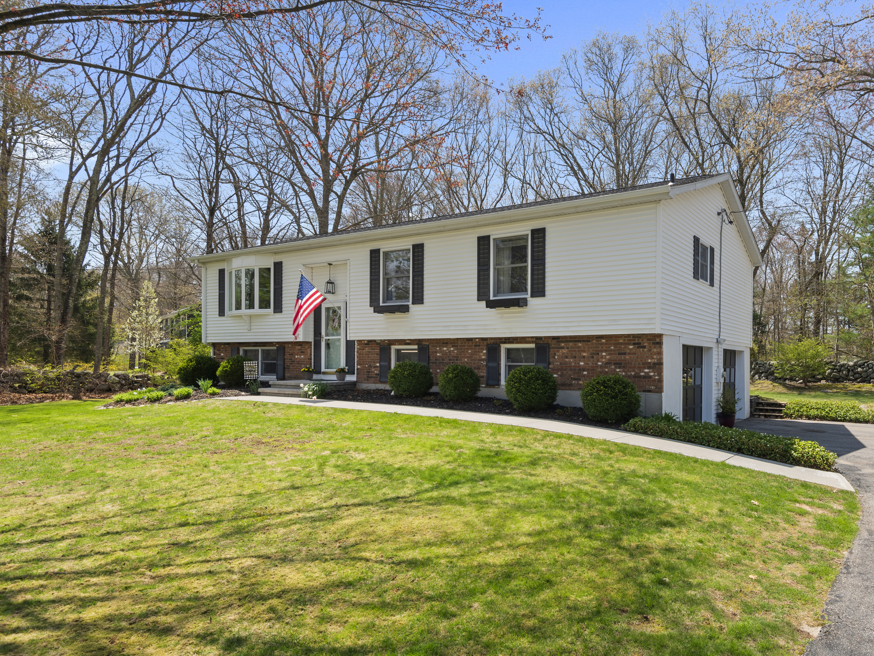 4 Barton Lane, Ledyard, Connecticut image 3
