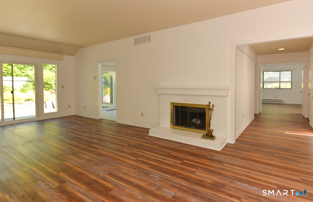 926 Heritage Village B