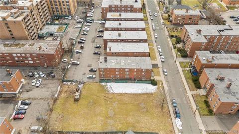 Tiny photo for 32 Huntington Street, Hartford, CT 06154 (MLS # 24104951)