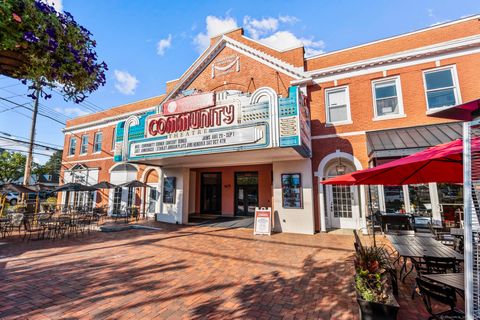 Tiny photo for 127 Paul Place, Fairfield, CT 06824 (MLS # 24129954)