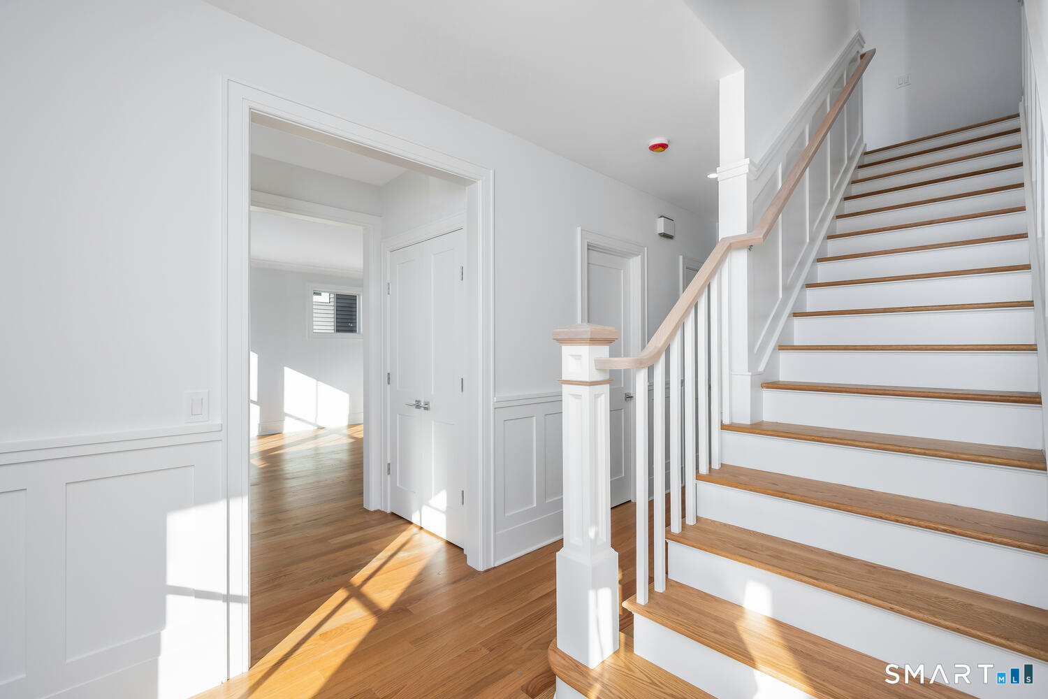 Fairfield, Connecticut 06824, United States, 5 Bedrooms Bedrooms, ,6 BathroomsBathrooms,Residential,Coming Soon,220570