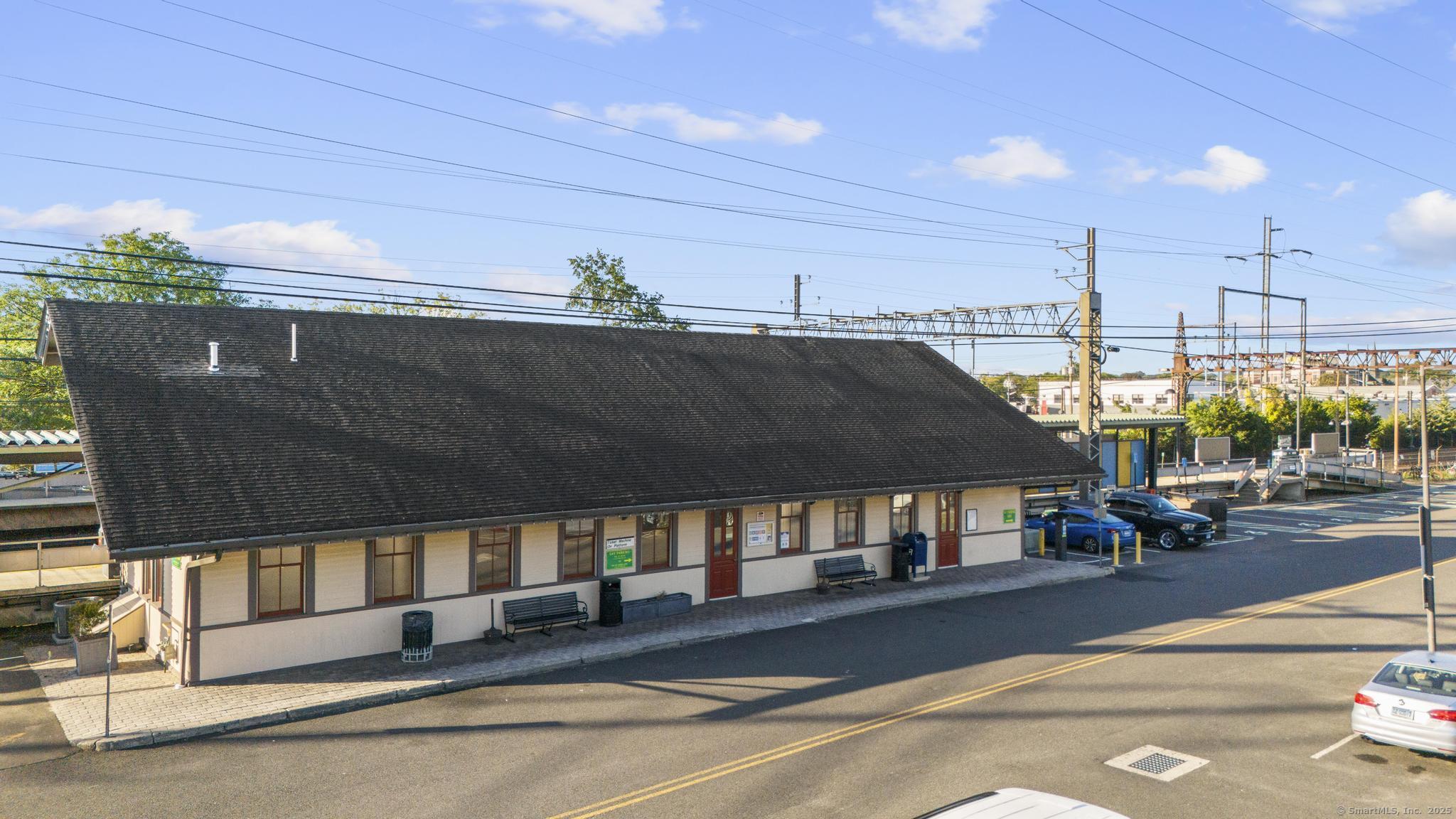 Fairfield, Connecticut 06824, United States, 5 Bedrooms Bedrooms, ,6 BathroomsBathrooms,Residential,Coming Soon,220570