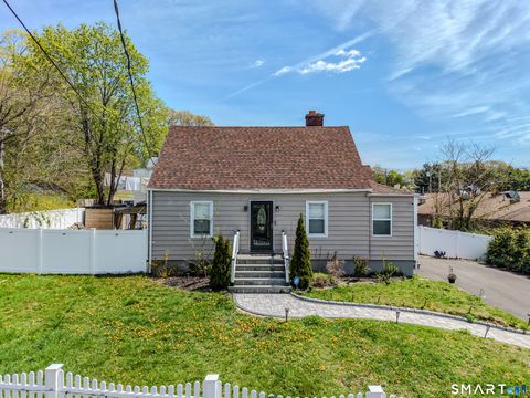 Photo of 21 Highland Avenue, East Haven, CT 06512 (MLS # 24170192)