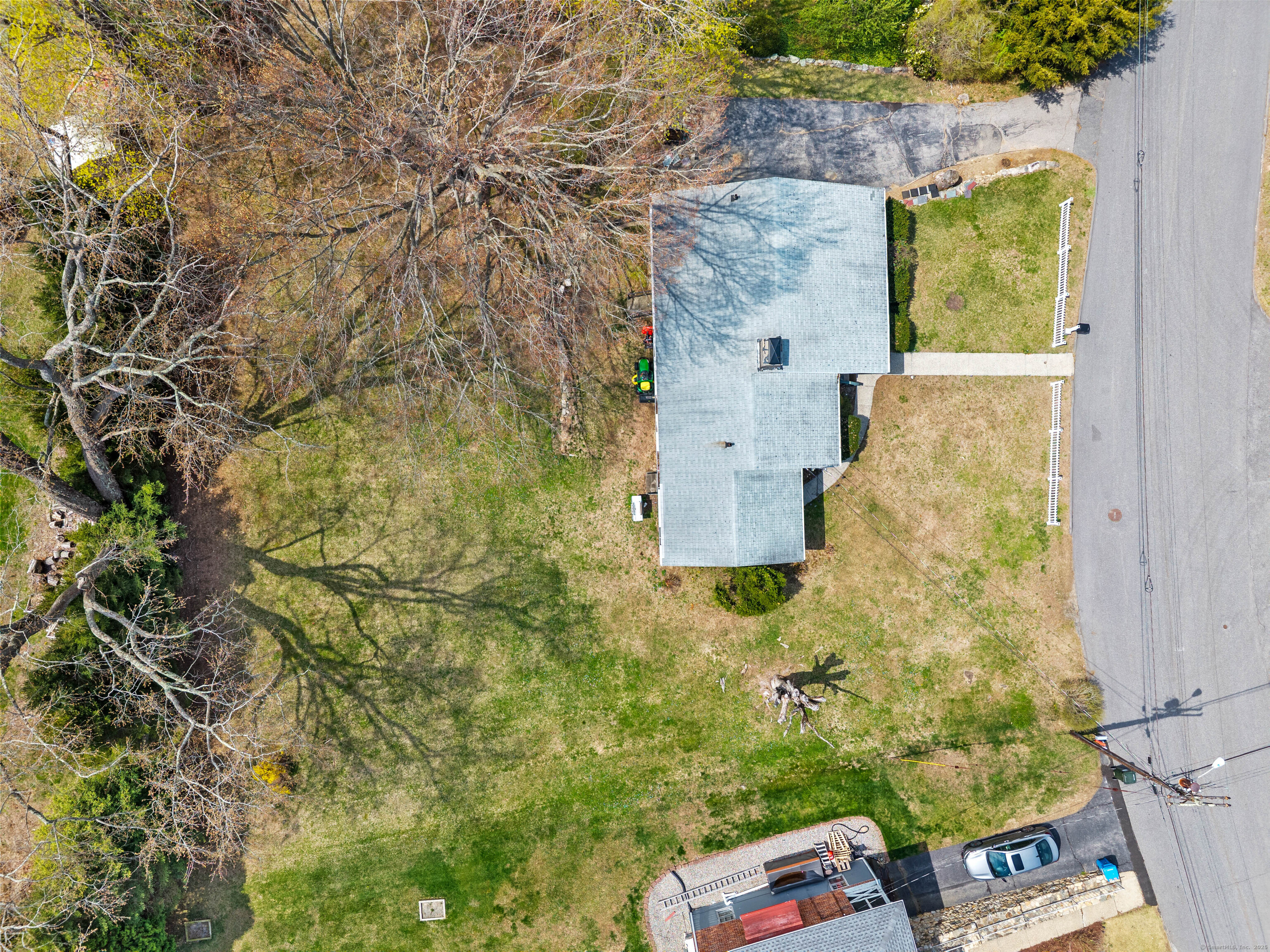 13 Ridgewood Drive, Norwich, Connecticut image 5