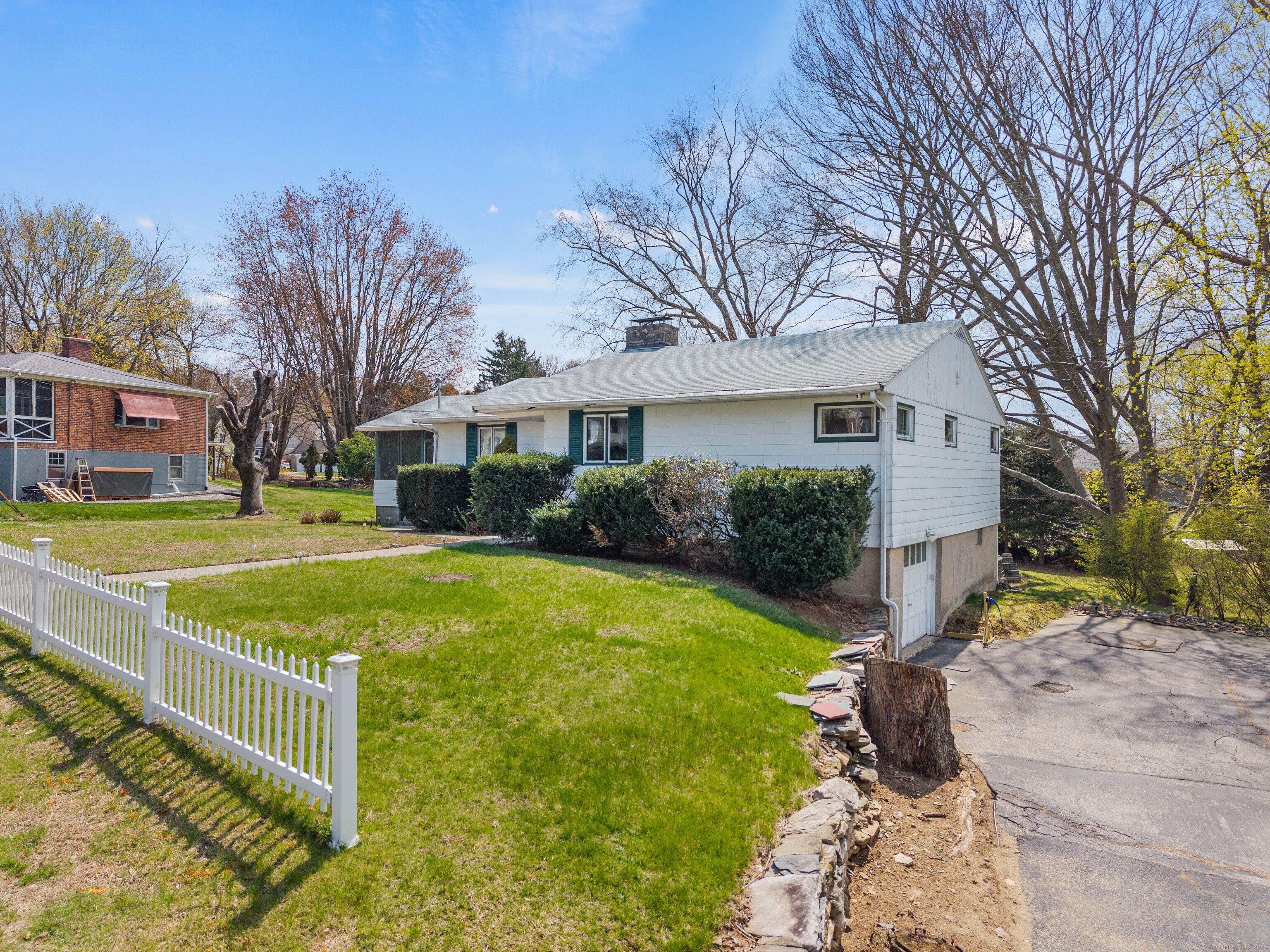 13 Ridgewood Drive, Norwich, Connecticut image 3
