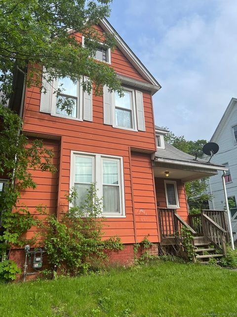 Homes For Sale - 44 4th Street<br/> Meriden, CT 06451