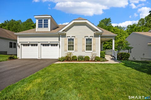 Condo For Sale - 115 Thorn Hollow Road<br/> Cheshire, CT 06410