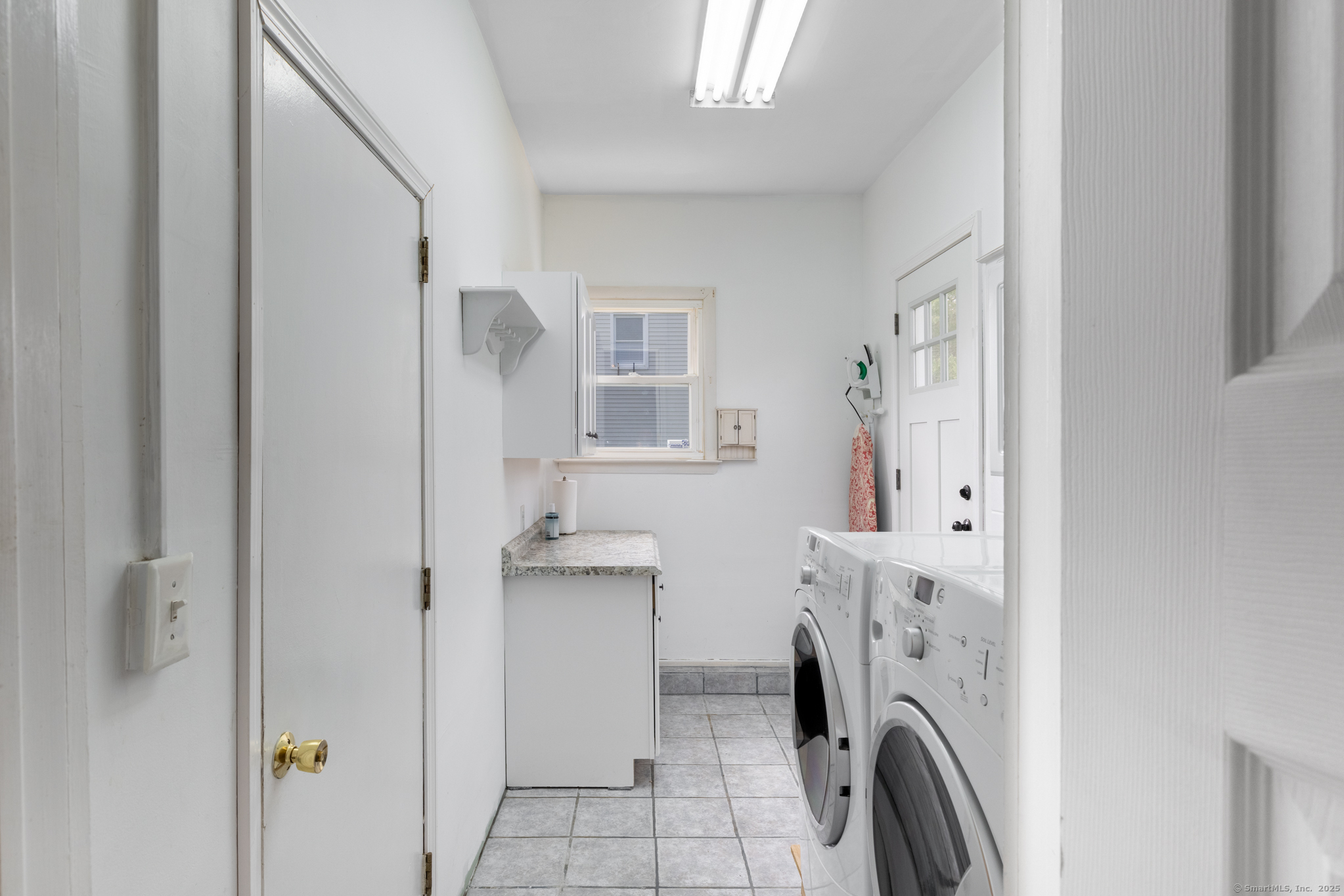 211 Crest Street, Waterbury, Connecticut image 10