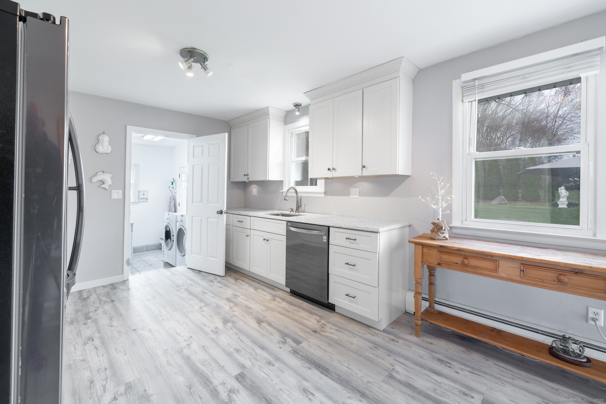 211 Crest Street, Waterbury, Connecticut image 6
