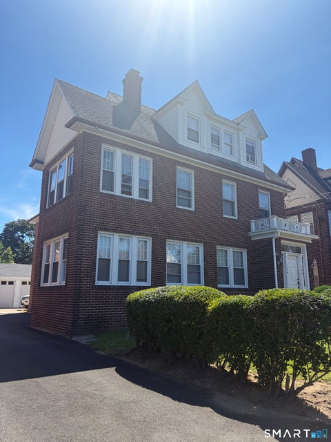 Photo of 160 Elm Street, West Haven, CT 06516 (MLS # 24202976)