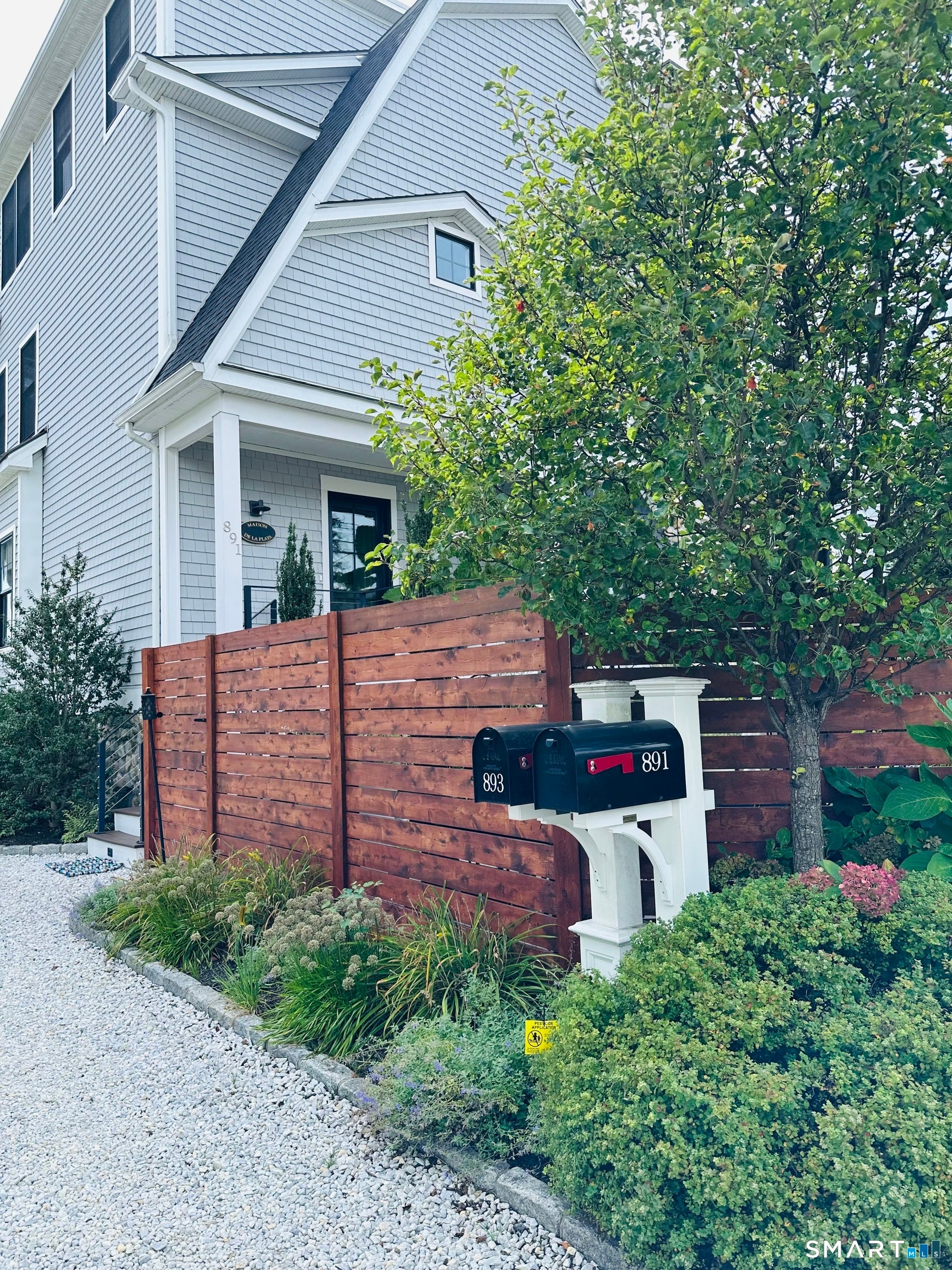 891 Oldfield Road