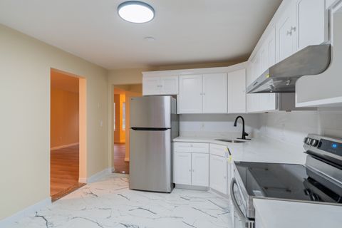 Photo of 208 Castlewood Drive #208, Bloomfield, CT 06002 (MLS # 24151921)