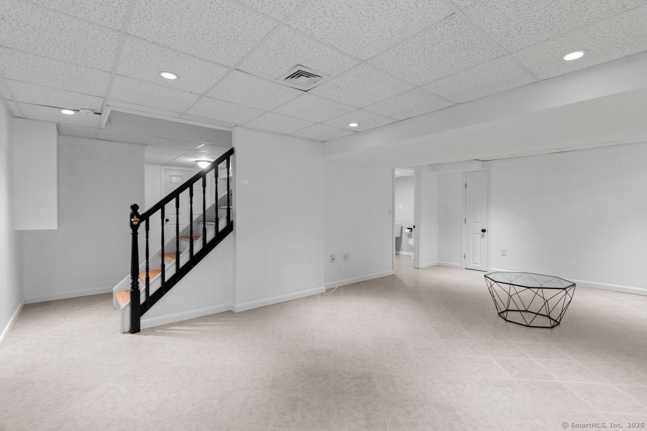 306 Welchs Point Road, Milford, Connecticut image 26
