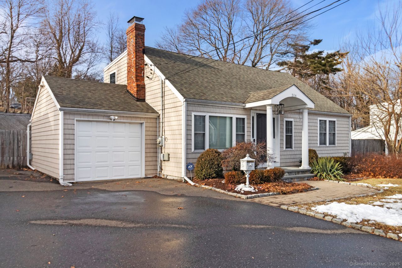 306 Welchs Point Road, Milford, Connecticut image 2