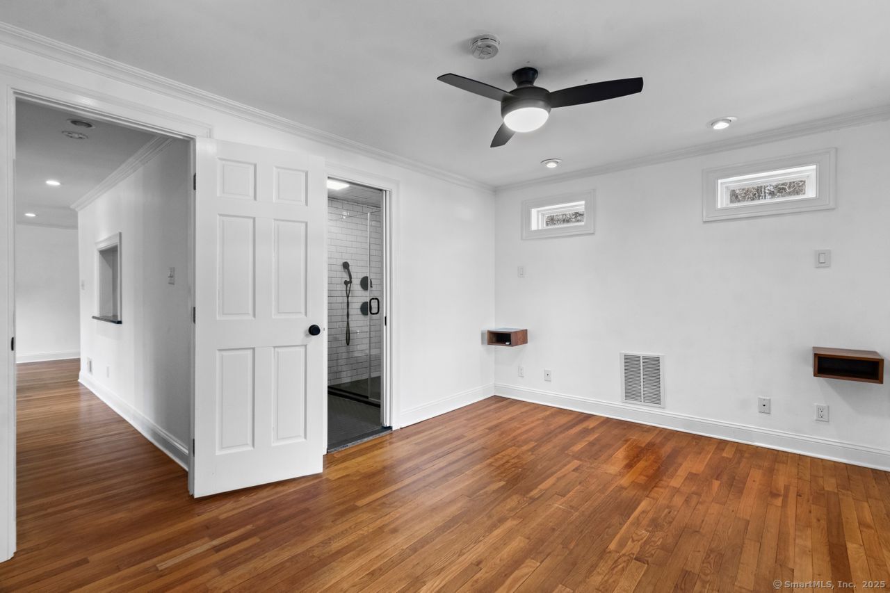306 Welchs Point Road, Milford, Connecticut image 12