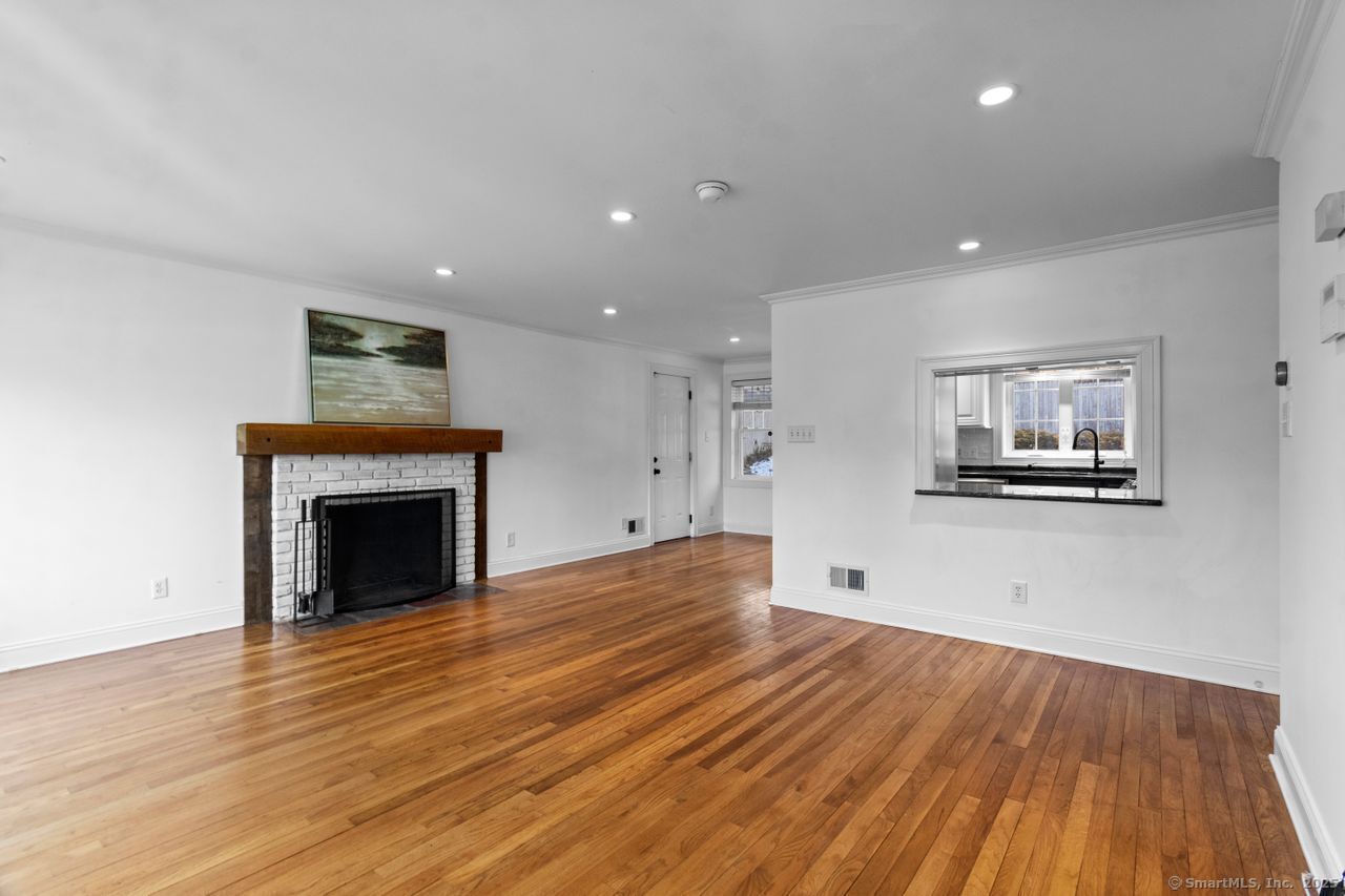 306 Welchs Point Road, Milford, Connecticut image 9